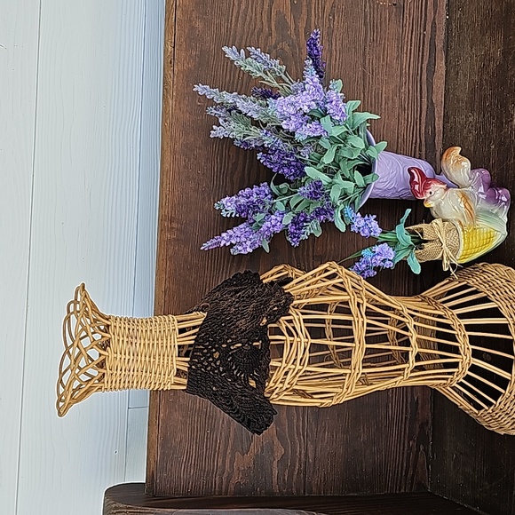 Handmade Crocheted Collar - Picture 3 of 15